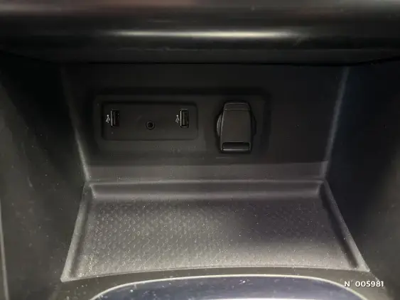 RENAULT MEGANE ESTATE IV - voiture d'occasion - Photo 26