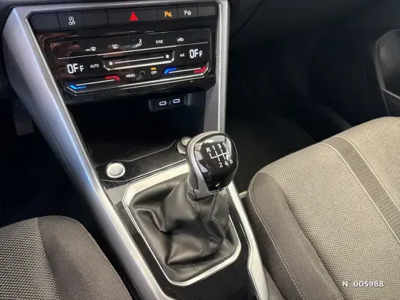 VOLKSWAGEN T-ROC - voiture d'occasion - Photo 27