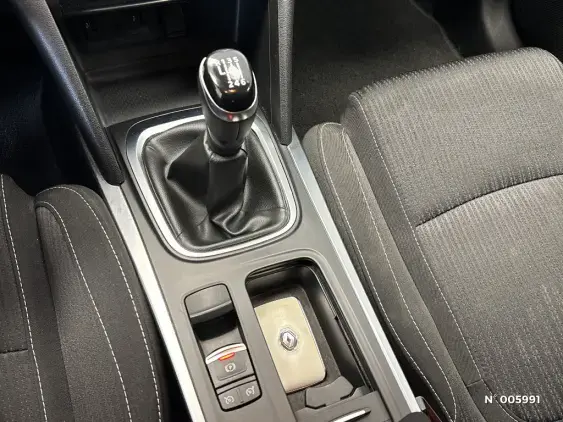 RENAULT MEGANE IV - voiture d'occasion - Photo 28