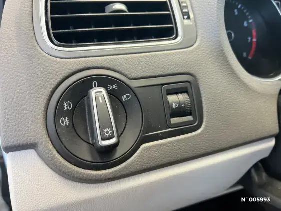 VOLKSWAGEN POLO V - voiture d'occasion - Photo 15