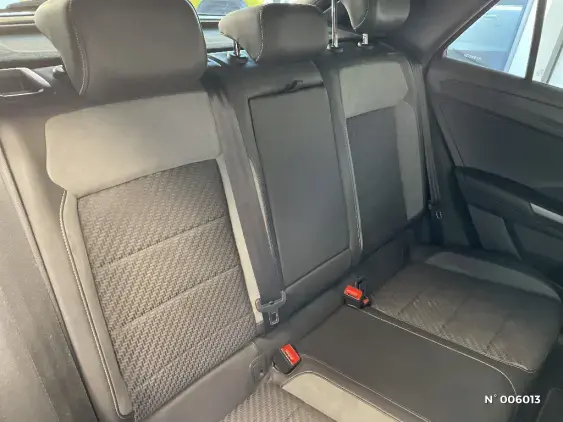 VOLKSWAGEN T-ROC - voiture d'occasion - Photo 11