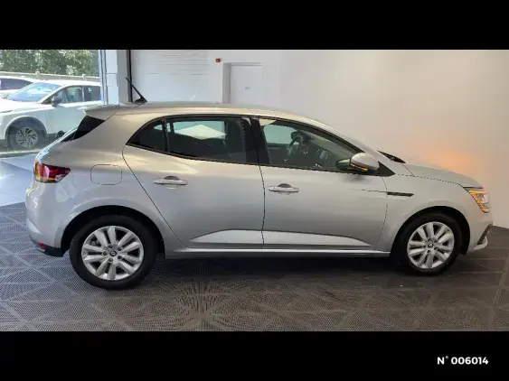 RENAULT MEGANE IV - voiture d'occasion - Photo 5