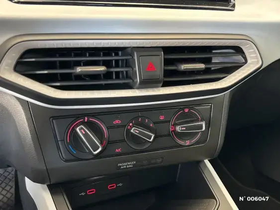 SEAT ARONA - voiture d'occasion - Photo 26
