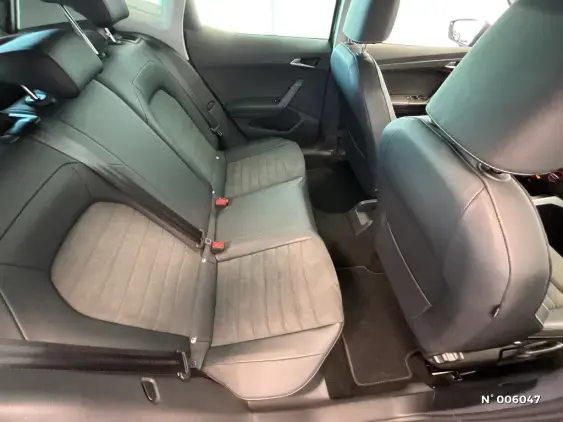 SEAT ARONA - voiture d'occasion - Photo 11