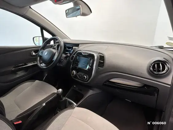 RENAULT CAPTUR - voiture d'occasion - Photo 8