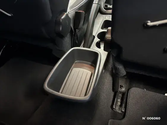 RENAULT CAPTUR - voiture d'occasion - Photo 25