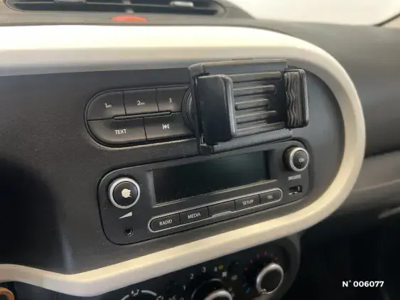 RENAULT TWINGO III - voiture d'occasion - Photo 13