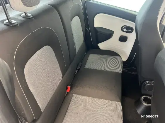 RENAULT TWINGO III - voiture d'occasion - Photo 11