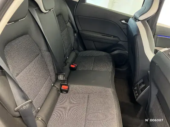 RENAULT CAPTUR II - voiture d'occasion - Photo 11