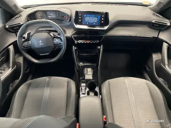 PEUGEOT 2008 II - voiture d'occasion - Photo 9