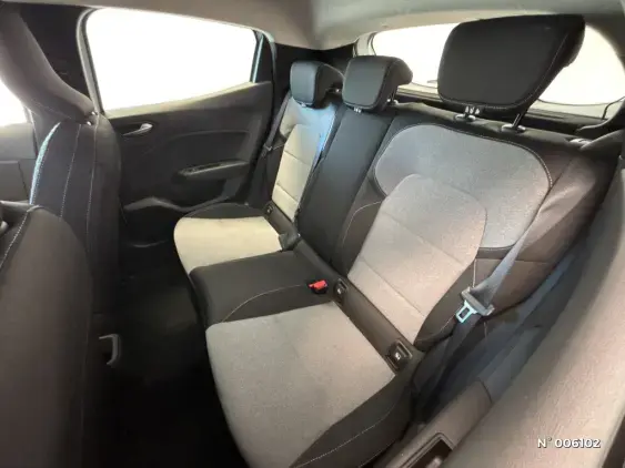 RENAULT CLIO V - voiture d'occasion - Photo 11