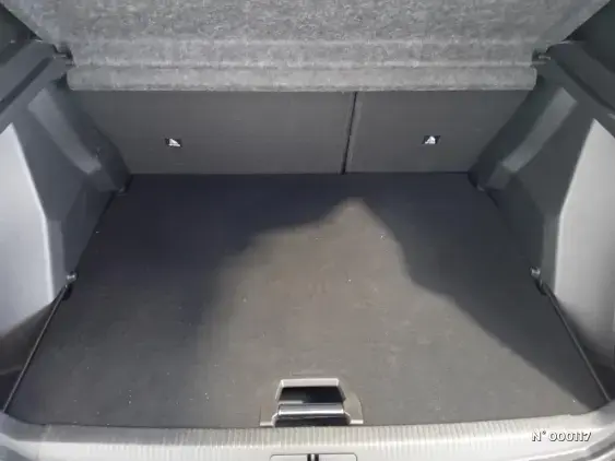 PEUGEOT 2008 II - voiture d'occasion - Photo 7