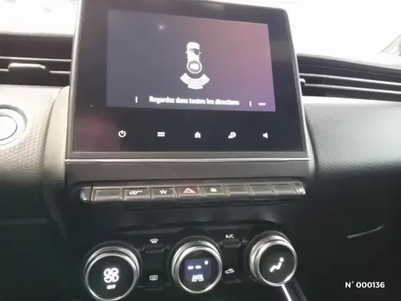 RENAULT CLIO V - voiture d'occasion - Photo 13