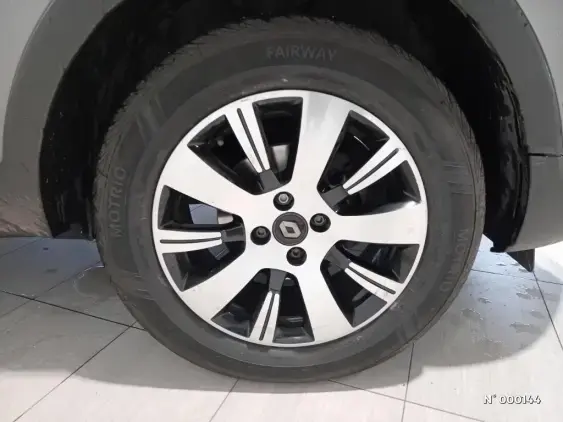 RENAULT CAPTUR - voiture d'occasion - Photo 8