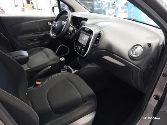 RENAULT CAPTUR - voiture d'occasion - Photo 10