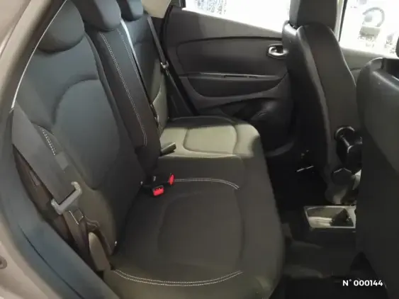 RENAULT CAPTUR - voiture d'occasion - Photo 11