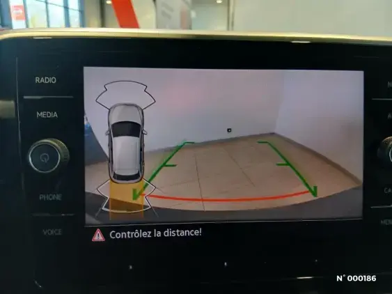 VOLKSWAGEN T-ROC - voiture d'occasion - Photo 13