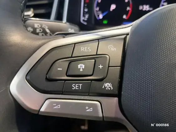 VOLKSWAGEN T-ROC - voiture d'occasion - Photo 22