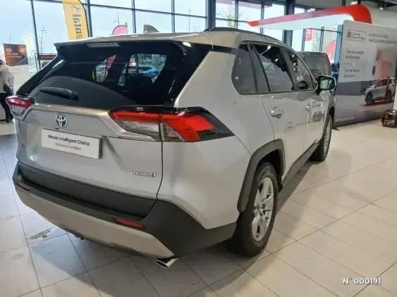 TOYOTA RAV4 V - voiture d'occasion - Photo 4
