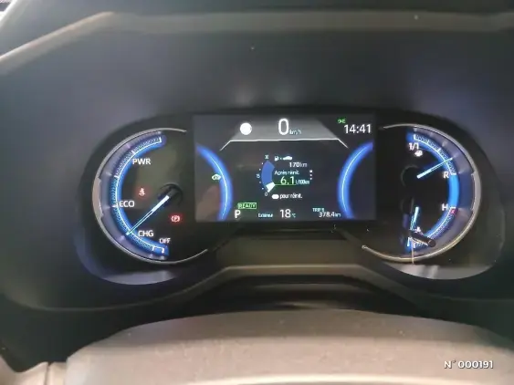 TOYOTA RAV4 V - voiture d'occasion - Photo 10