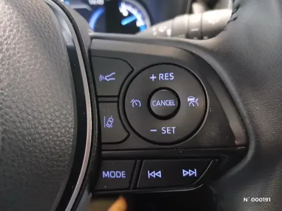 TOYOTA RAV4 V - voiture d'occasion - Photo 23