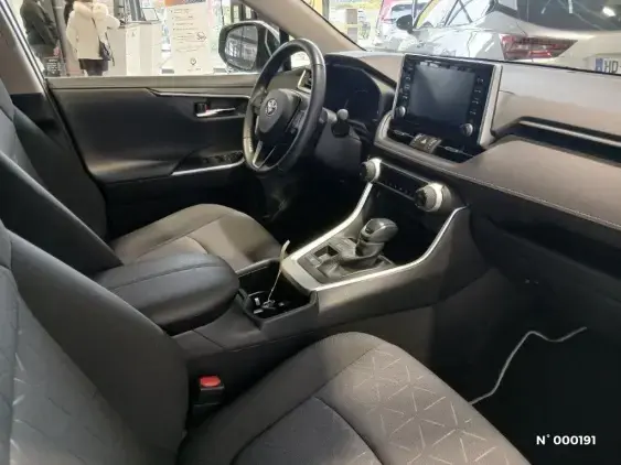 TOYOTA RAV4 V - voiture d'occasion - Photo 8