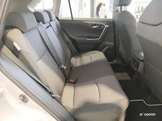 TOYOTA RAV4 V - voiture d'occasion - Photo 9