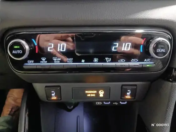 TOYOTA YARIS IV - voiture d'occasion - Photo 22