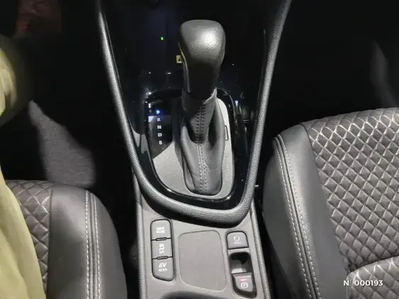 TOYOTA YARIS IV - voiture d'occasion - Photo 24