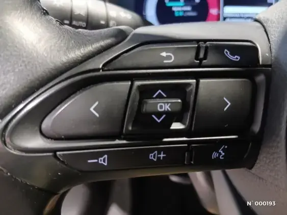 TOYOTA YARIS IV - voiture d'occasion - Photo 25