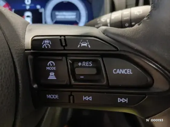 TOYOTA YARIS IV - voiture d'occasion - Photo 26