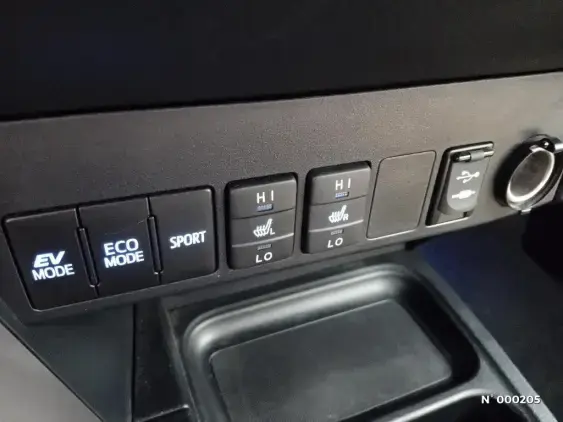 TOYOTA RAV4 V - voiture d'occasion - Photo 15
