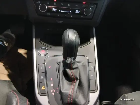 SEAT ARONA - voiture d'occasion - Photo 15