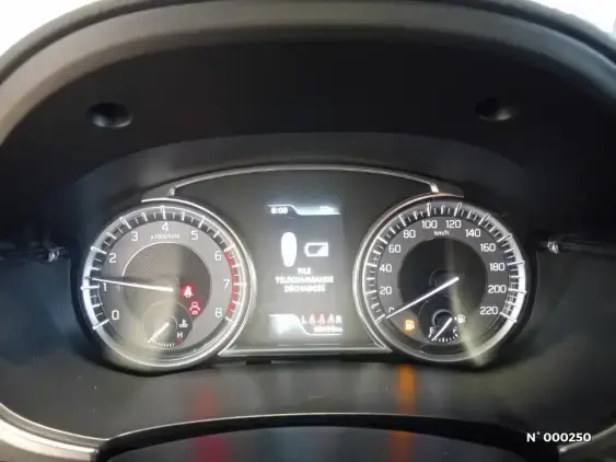 SUZUKI VITARA IV - voiture d'occasion - Photo 12