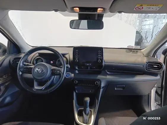 TOYOTA YARIS IV - voiture d'occasion - Photo 9