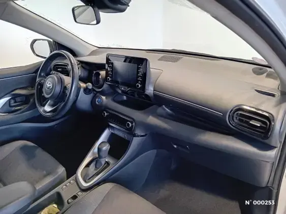 TOYOTA YARIS IV - voiture d'occasion - Photo 10