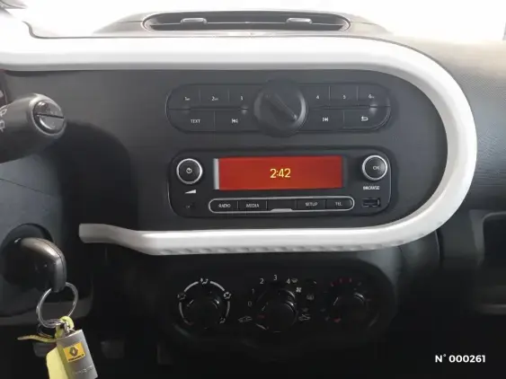 RENAULT TWINGO III - voiture d'occasion - Photo 13