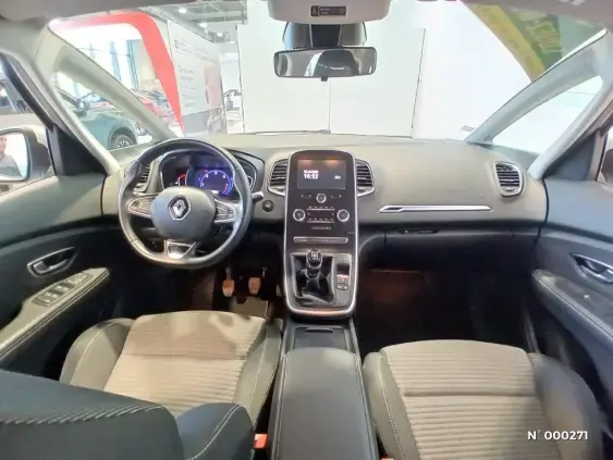 RENAULT SCENIC IV - voiture d'occasion - Photo 9