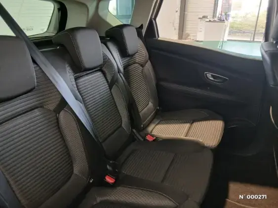 RENAULT SCENIC IV - voiture d'occasion - Photo 11