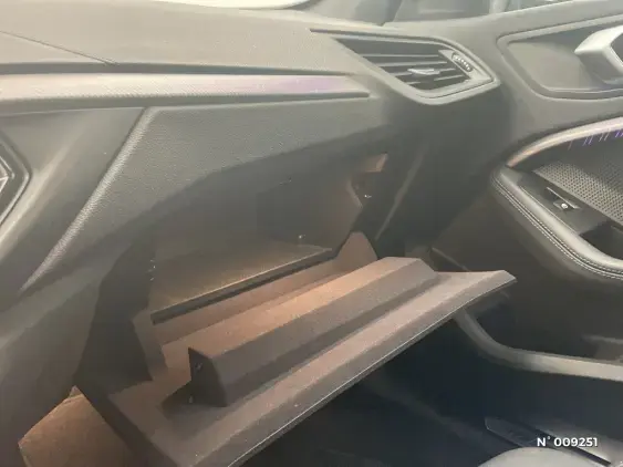 BMW SERIE 1 F40 - voiture d'occasion - Photo 36