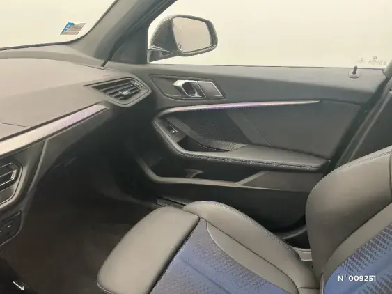 BMW SERIE 1 F40 - voiture d'occasion - Photo 38