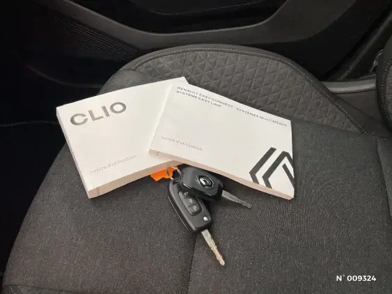 RENAULT CLIO V - voiture d'occasion - Photo 35