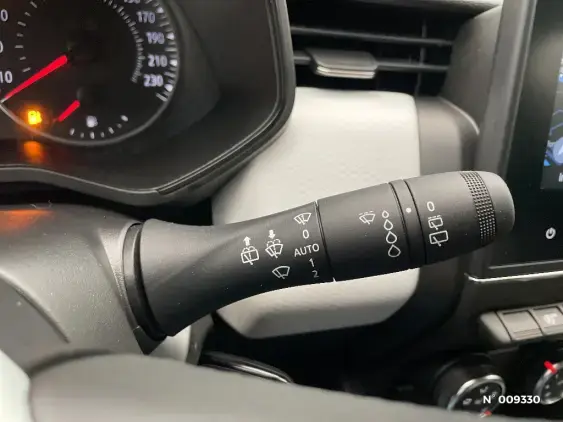 RENAULT CLIO V - voiture d'occasion - Photo 28