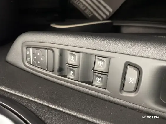 RENAULT CAPTUR - voiture d'occasion - Photo 14