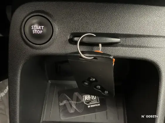 RENAULT CAPTUR - voiture d'occasion - Photo 28