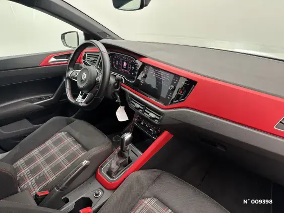 VOLKSWAGEN POLO VI - voiture d'occasion - Photo 10