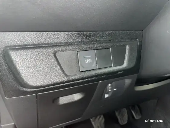 DACIA SANDERO III - voiture d'occasion - Photo 15