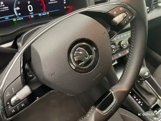 SKODA KAROQ - voiture d'occasion - Photo 31