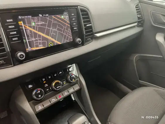 SKODA KAROQ - voiture d'occasion - Photo 32