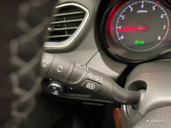 OPEL GRANDLAND X - voiture d'occasion - Photo 29